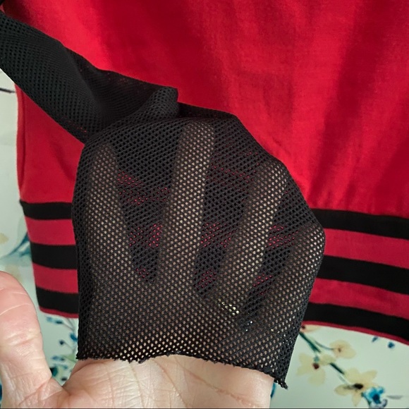 ✨SOLD✨ black & red mesh tshirt top - Picture 10 of 10